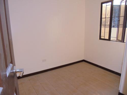 FOR SALE: House Manila Metropolitan Area > Marikina 4