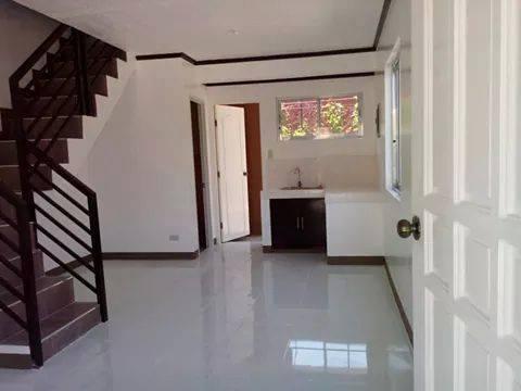 FOR SALE: Apartment / Condo / Townhouse Rizal 4