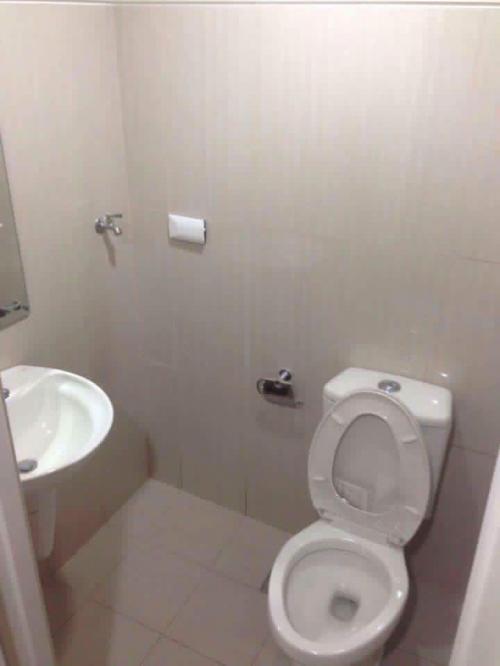 FOR SALE: Apartment / Condo / Townhouse Manila Metropolitan Area > Pasay 10