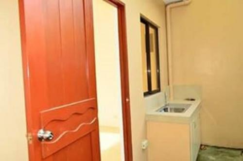 FOR SALE: House Rizal 7
