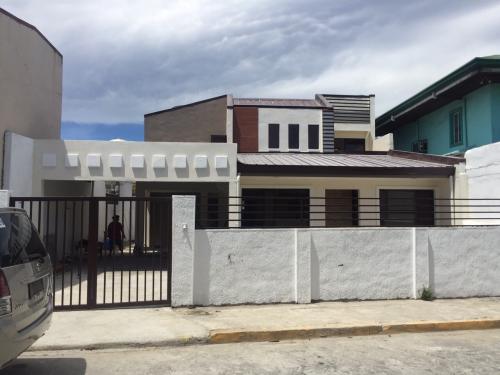 FOR SALE: Apartment / Condo / Townhouse Manila Metropolitan Area > Paranaque