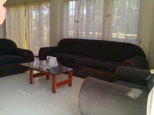 FOR SALE: House Cebu > Other areas 2