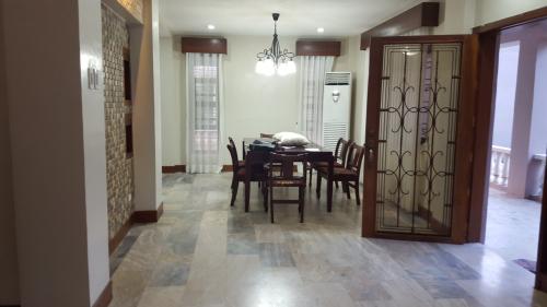 FOR RENT / LEASE: House Cebu > Cebu City 2