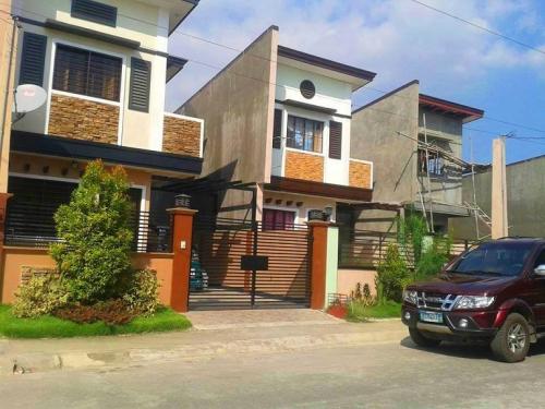 FOR SALE: House Rizal