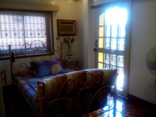 FOR SALE: House Rizal > Cainta 5