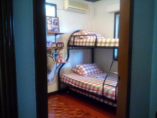 FOR SALE: House Rizal > Cainta 7