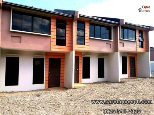 FOR SALE: Apartment / Condo / Townhouse Pampanga > Angeles City