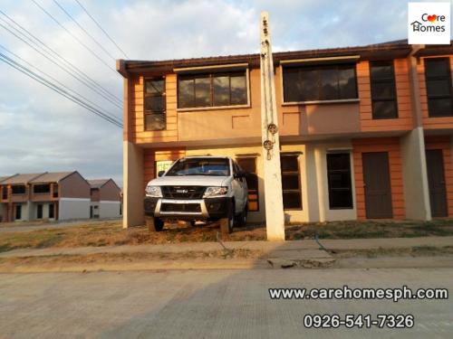 FOR SALE: Apartment / Condo / Townhouse Pampanga > Angeles City