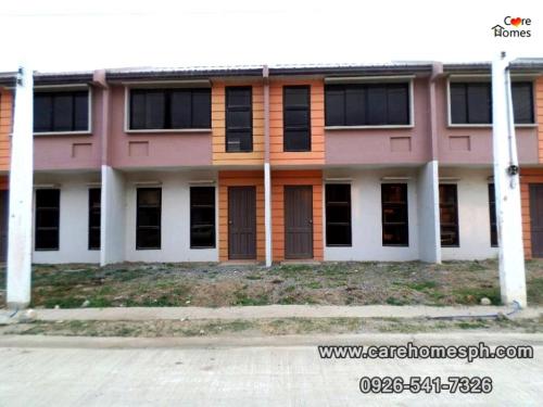 FOR SALE: Apartment / Condo / Townhouse Pampanga > Angeles City 1