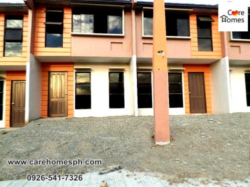 FOR SALE: Apartment / Condo / Townhouse Pampanga > Angeles City