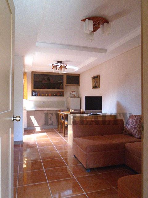 FOR SALE: Apartment / Condo / Townhouse Manila Metropolitan Area > Caloocan 1