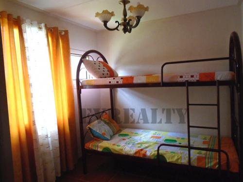 FOR SALE: Apartment / Condo / Townhouse Manila Metropolitan Area > Caloocan 6
