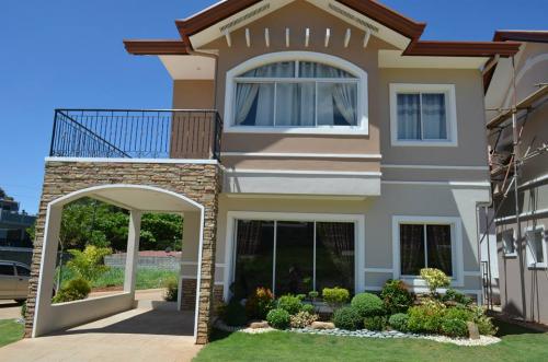 FOR SALE: House Rizal > Antipolo