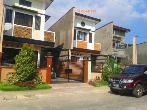 FOR SALE: House Rizal 8