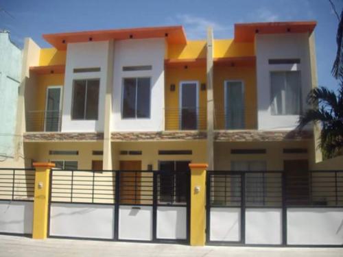 FOR SALE: Apartment / Condo / Townhouse Manila Metropolitan Area > Las Pinas