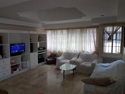 FOR SALE: Apartment / Condo / Townhouse Manila Metropolitan Area > San Juan 18
