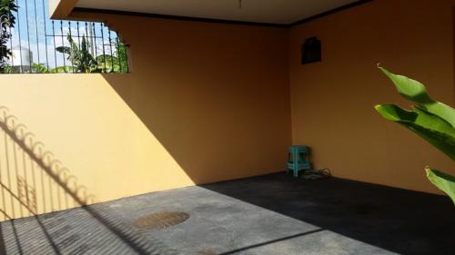 FOR SALE: House Laguna 1