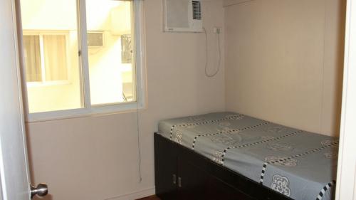 FOR SALE: Apartment / Condo / Townhouse Manila Metropolitan Area > Paranaque 8