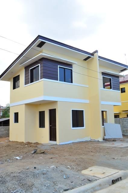 FOR SALE: House Rizal 4