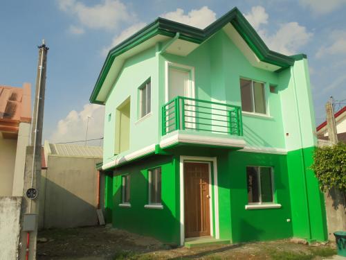 FOR SALE: House Rizal 7