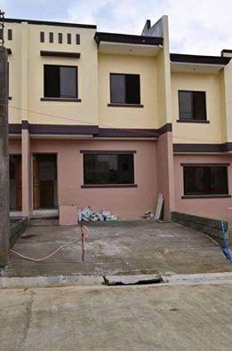 FOR SALE: Apartment / Condo / Townhouse Rizal 1