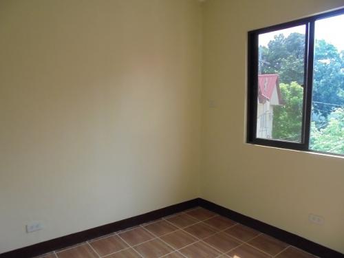 FOR SALE: Apartment / Condo / Townhouse Rizal 6