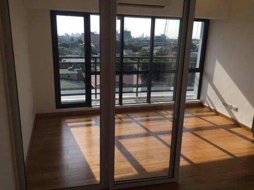FOR RENT / LEASE: Apartment / Condo / Townhouse Manila Metropolitan Area > Makati 2