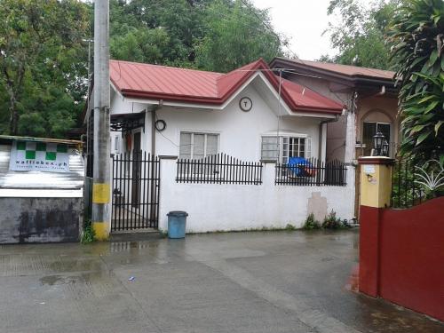 FOR SALE: House Cavite 1