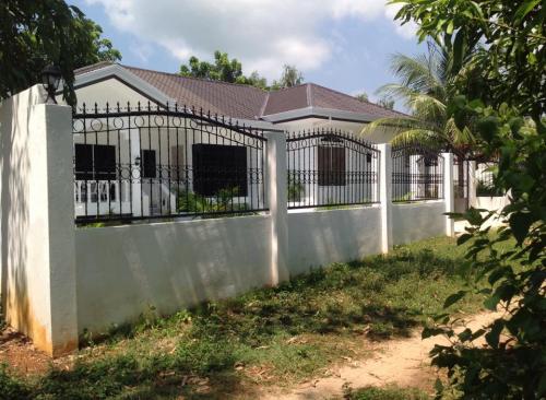 FOR SALE: House Cebu > Bantayan 2