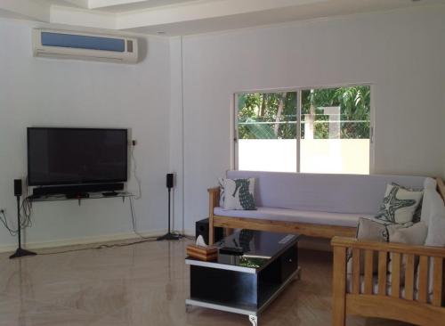 FOR SALE: House Cebu > Bantayan 5