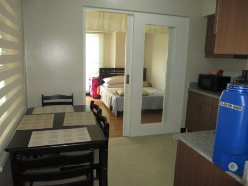 FOR RENT / LEASE: Apartment / Condo / Townhouse Manila Metropolitan Area > Mandaluyong