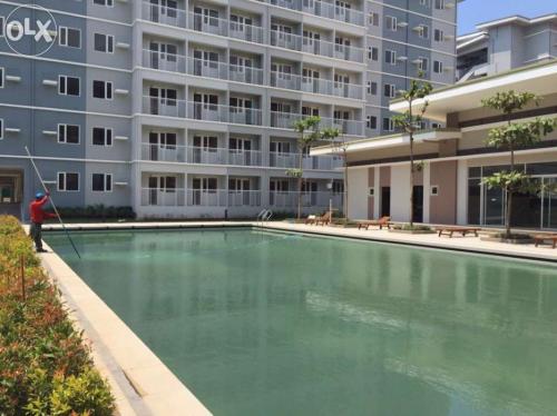 Reserved Now! and get a FREE Aircon unit..