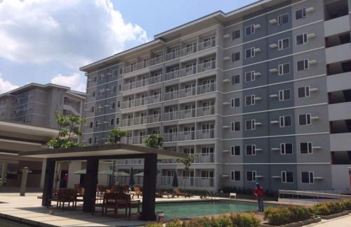Reserved Now! and get a FREE Aircon unit..