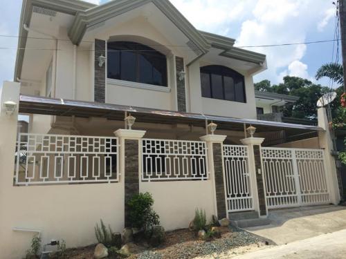 FOR SALE: House Manila Metropolitan Area > Quezon 1