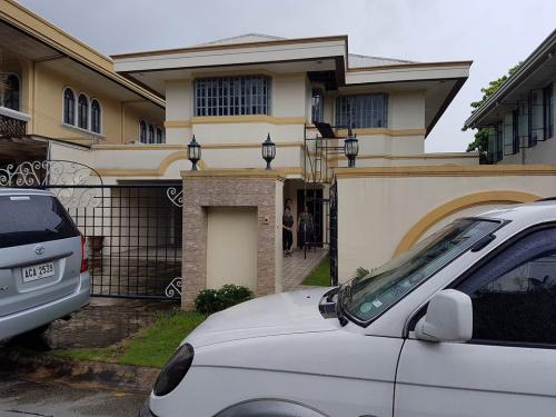 FOR SALE: House Manila Metropolitan Area > Quezon