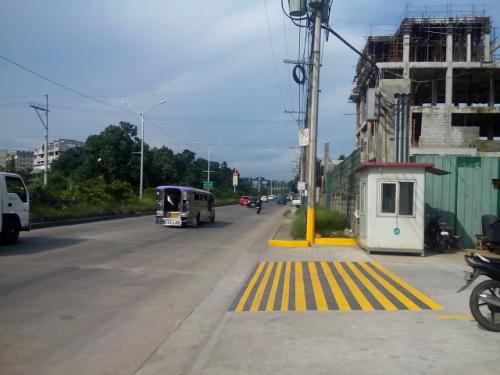 FOR RENT / LEASE: Office / Commercial / Industrial Manila Metropolitan Area > Quezon 4