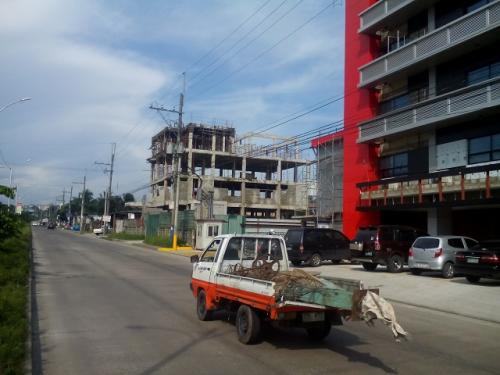 FOR RENT / LEASE: Office / Commercial / Industrial Manila Metropolitan Area > Quezon 6