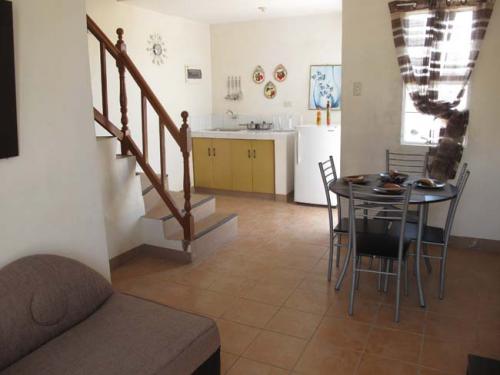 FOR SALE: Apartment / Condo / Townhouse Cavite > Imus 3