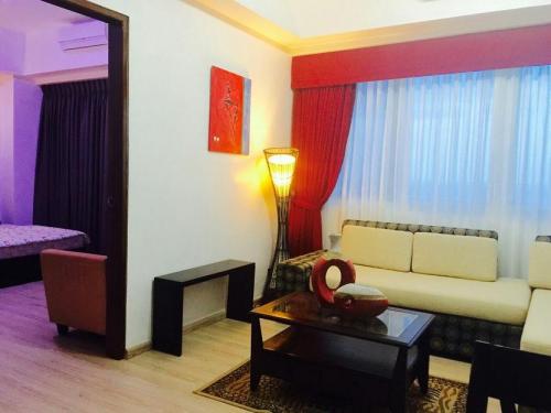 FOR RENT / LEASE: Apartment / Condo / Townhouse Cebu > Mactan 7