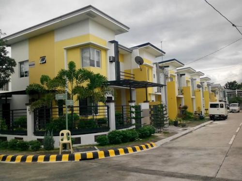 FOR SALE: House Laguna