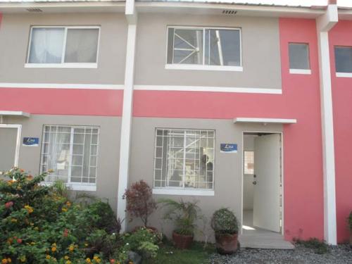 FOR SALE: Apartment / Condo / Townhouse Cavite