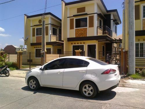 FOR SALE: House Rizal 3