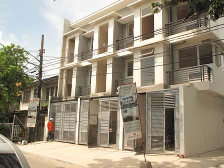 FOR SALE: Apartment / Condo / Townhouse Manila Metropolitan Area > Quezon