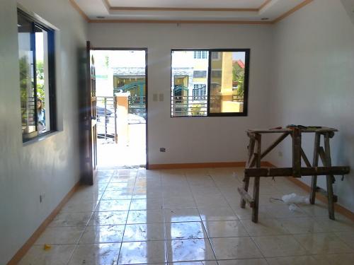 FOR SALE: House Rizal 5