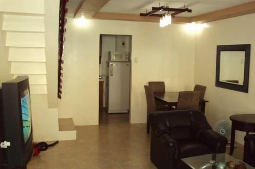 FOR RENT / LEASE: Apartment / Condo / Townhouse Cebu > Mactan 7