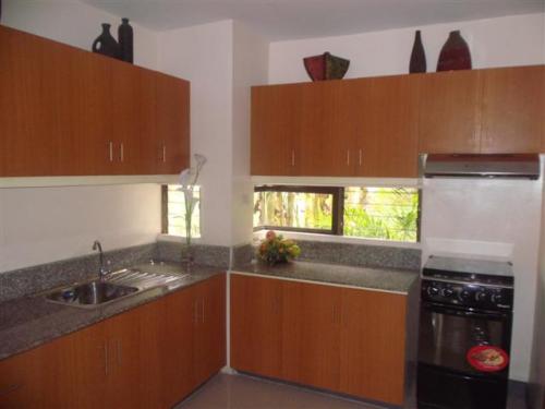 FOR SALE: House Manila Metropolitan Area > Las Pinas 4
