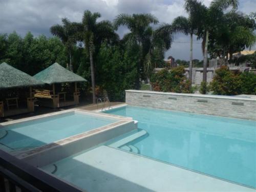 FOR SALE: House Manila Metropolitan Area > Las Pinas 10