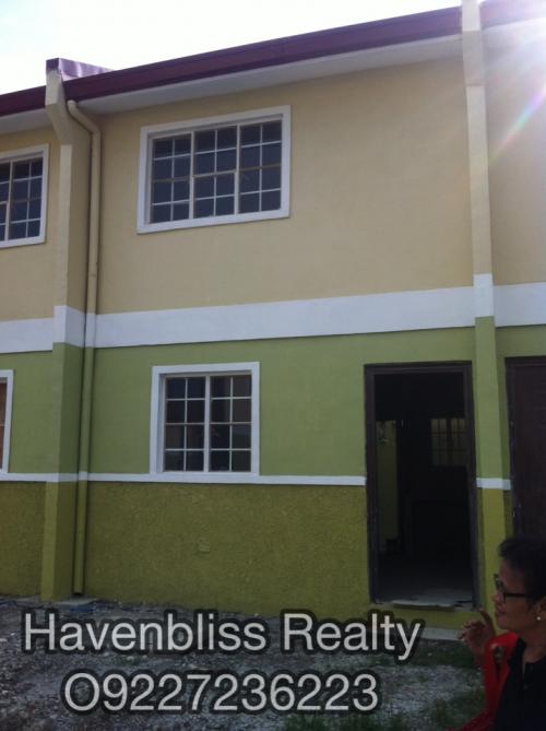 FOR SALE: Apartment / Condo / Townhouse Laguna > Sta Rosa 3