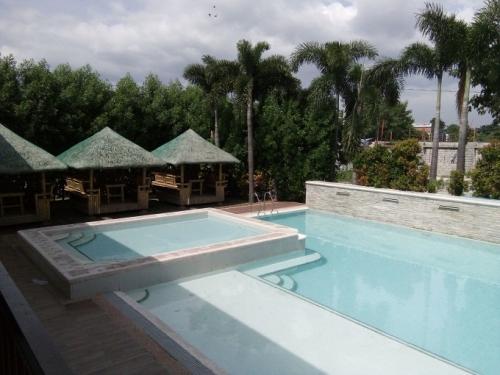 FOR SALE: Apartment / Condo / Townhouse Manila Metropolitan Area > Las Pinas 12