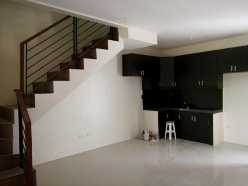 FOR SALE: Apartment / Condo / Townhouse Manila Metropolitan Area > Las Pinas 2